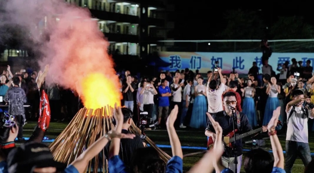 城市露营无热仿真篝火炉